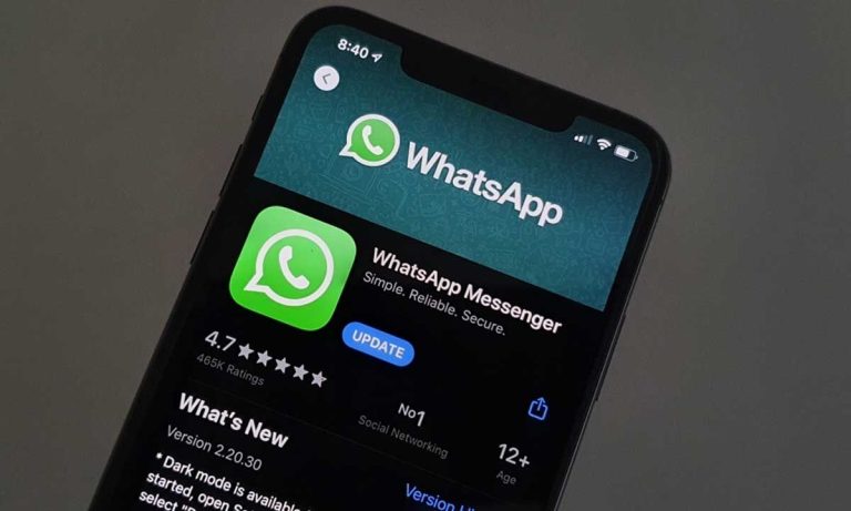 WhatsApp brings AR effects, video backgrounds and document scanning