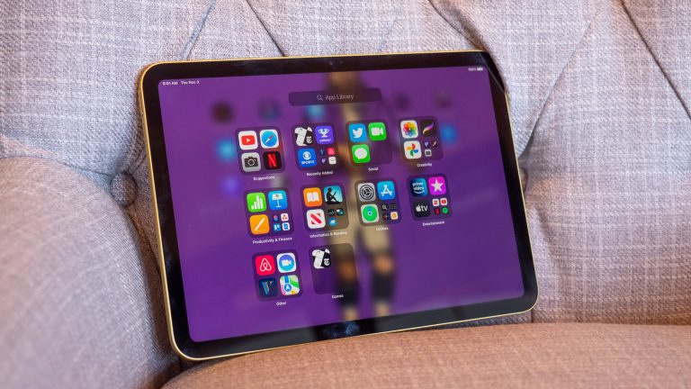 The Apple iPad 10th generation is still $70 off!