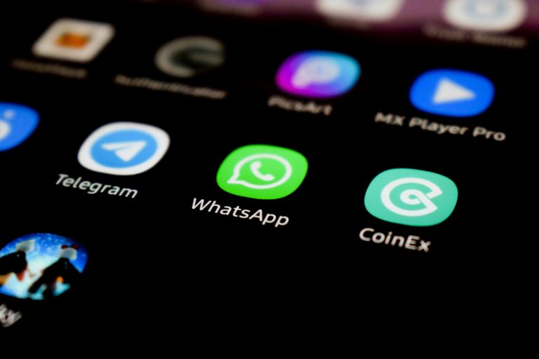 WhatsApp is testing multi-account functionality on iOS