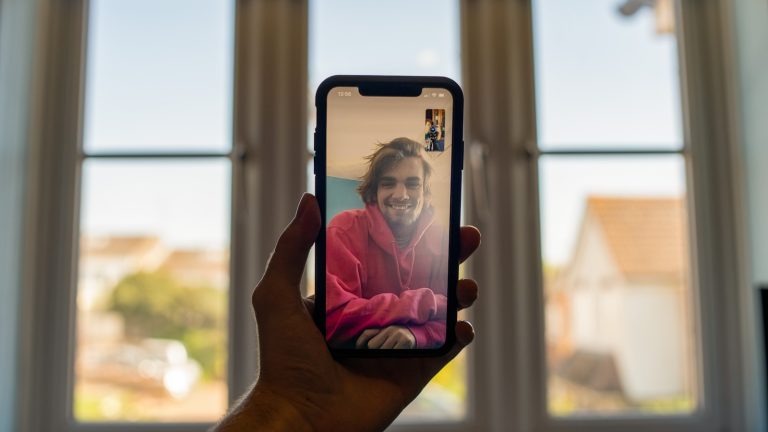 FaceTime on Android now available via web links shared by Apple users