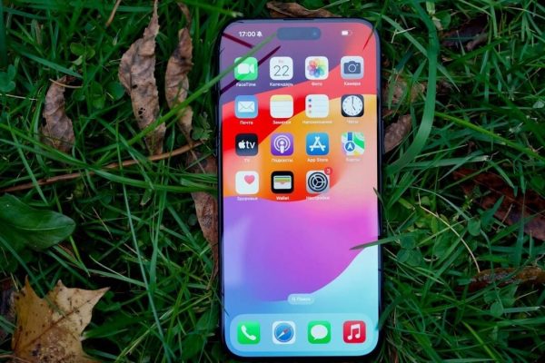 iOS 18.4 Beta fired for iPhone 12 models due to critical bugs