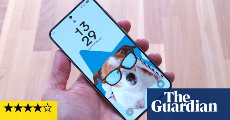 Samsung Galaxy S25 Review: The smallest left and high level left | Samsung