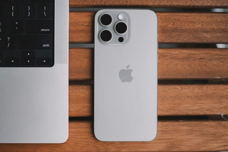 IOS applications and your data: balance convenience and confidentiality in Apple ecosystem