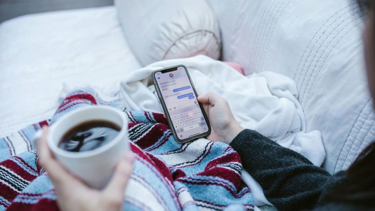 The FBI warns Android, iPhone users in the United States to remove suspicious texts in the midst of scam alerts | Everything you need to know