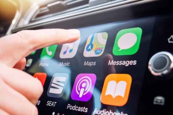 iOS 18.4 finally solves the major carplay problem for electric vehicle owners