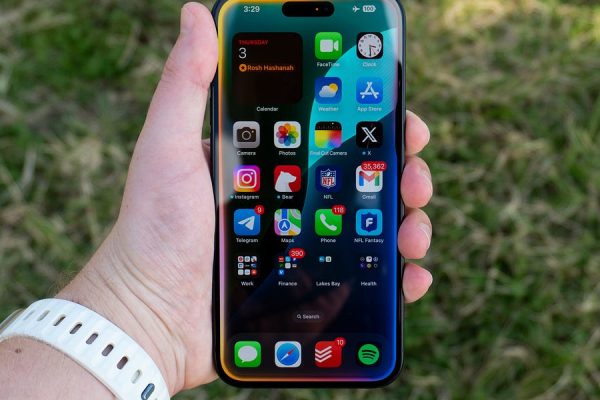 Apple delays the upgrade of Siri Ai on iOS while Alexa + and Gemini continue to soar
