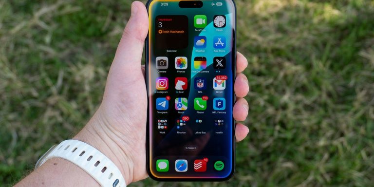 Apple delays the upgrade of Siri Ai on iOS while Alexa + and Gemini continue to soar
