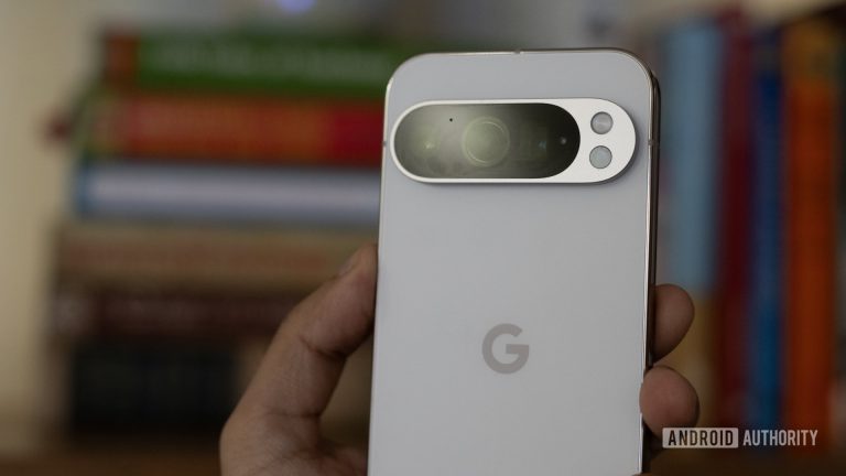 What phones use the Android Authority team? (2025 edition)