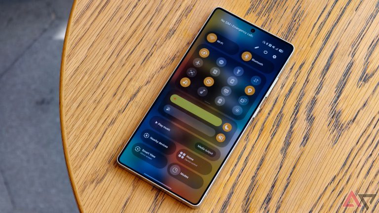Samsung hits a break on a deployment of the user interface due to a major bug