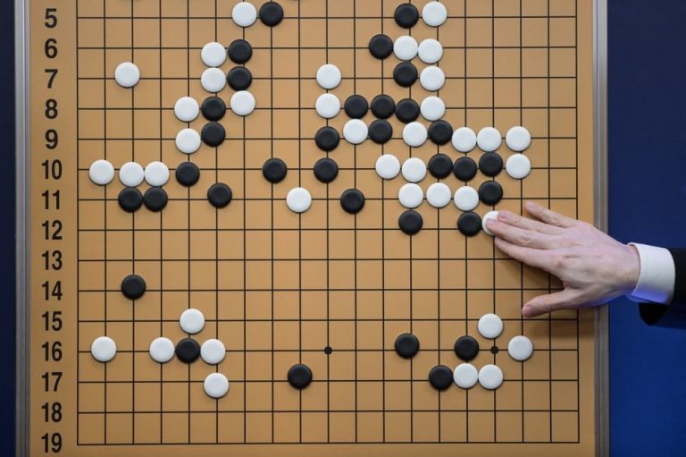 AI Models Increase Political Polarization