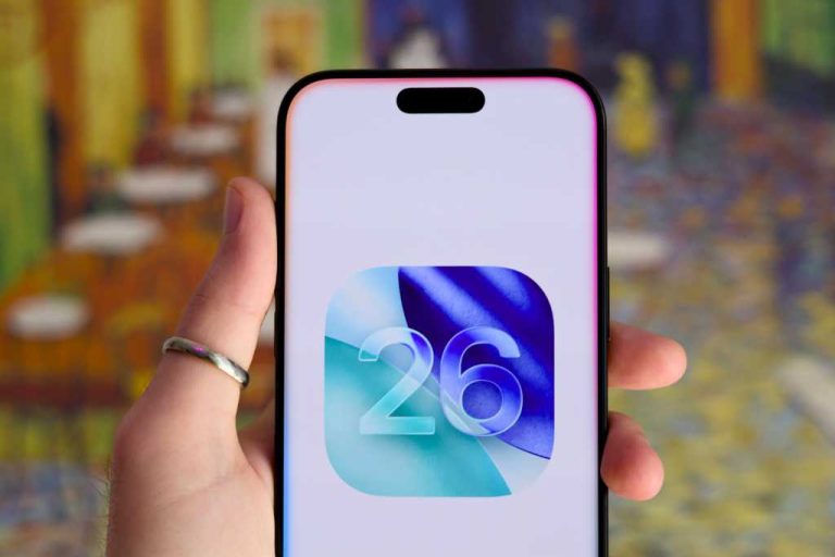 There is a siri chatbot hidden in iOS 26. Here’s how to find it (and why you may not want)