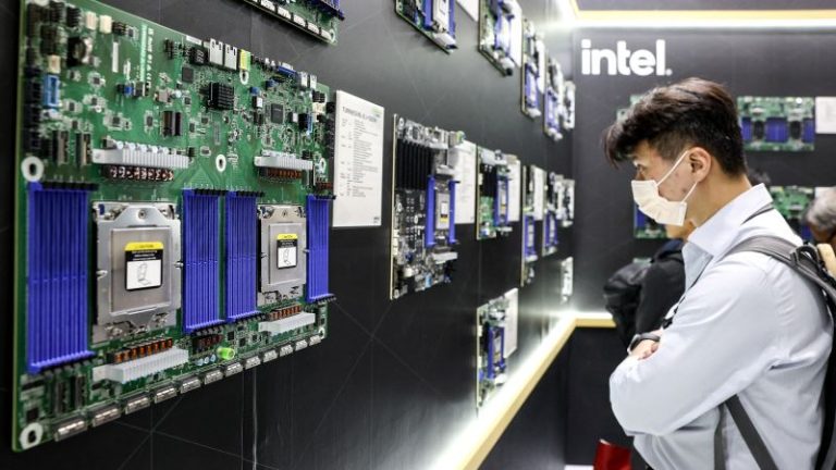 What is advanced packaging and why is it key to the AI race between US and China