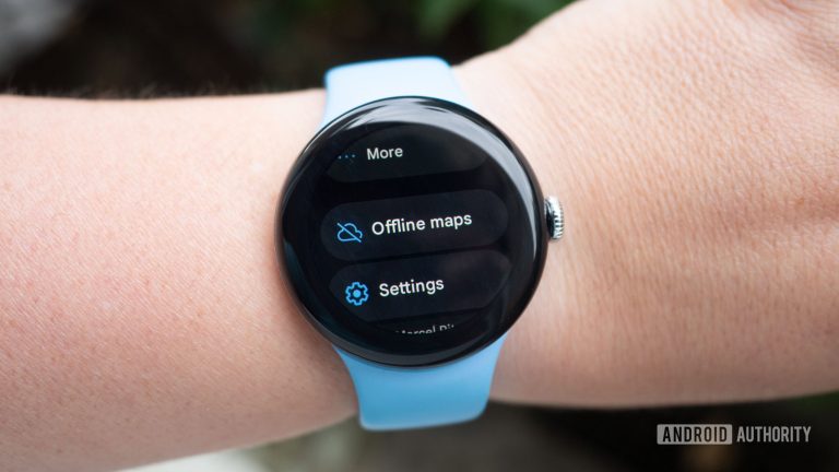 Spotted: Google Maps on Wear OS is testing a new expressive user interface