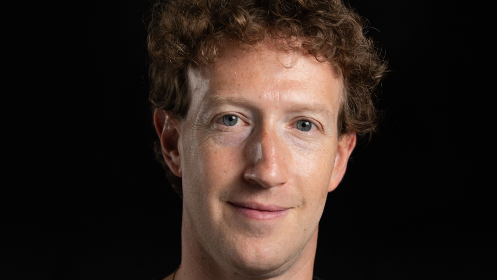 Zuckerberg Touts AI Superintelligence Future