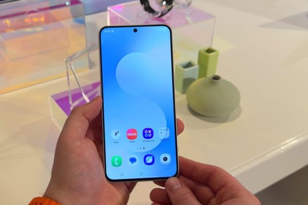 A massive leakage of a UI 8.5 reveals major user interface design changes