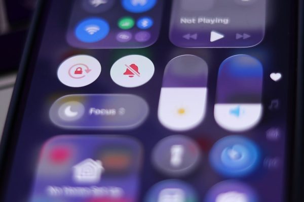 Should you upgrade to iOS 26? Pros and cons of the new update.