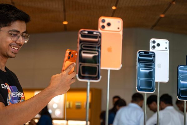 iPhone users may finally find a solution to this long-standing limitation (HT Tech)